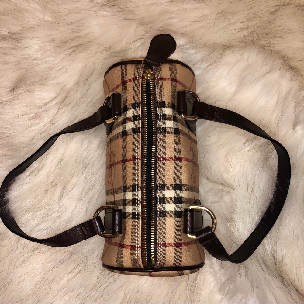 BURBERRY Vintage Check Leather Barrel Bag, NWOT - Picture 7 of 15